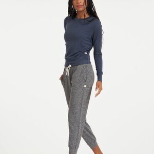 Vuori heather grey joggers